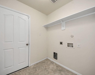 13918 Goodridge Drive - Photo Thumbnail 14