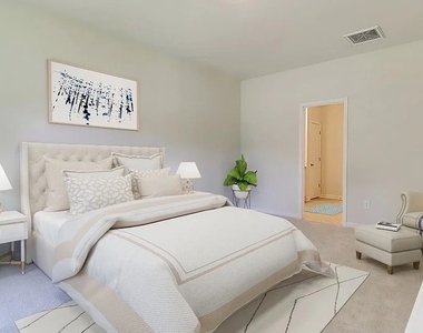 153 Pembroke Street - Photo Thumbnail 8