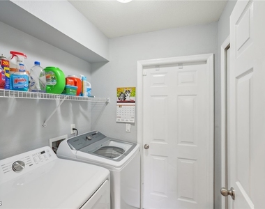 940 Belmont Street E - Photo Thumbnail 27