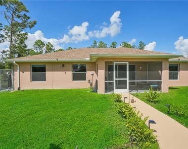 940 Belmont Street E - Photo Thumbnail 2