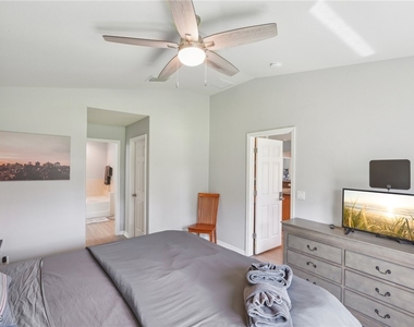 940 Belmont Street E - Photo Thumbnail 33