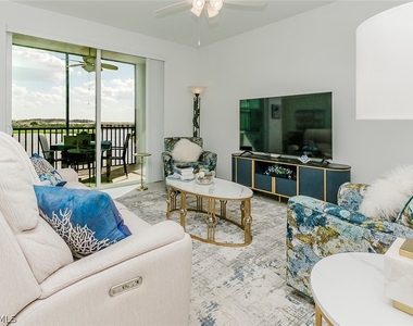 5555 Double Eagle Circle - Photo Thumbnail 7
