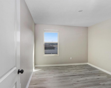 10256 Carloway Hills Drive - Photo Thumbnail 15