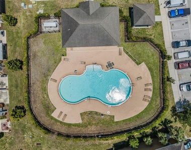 7012 Holly Heath Drive - Photo Thumbnail 19