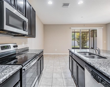 7012 Holly Heath Drive - Photo Thumbnail 4
