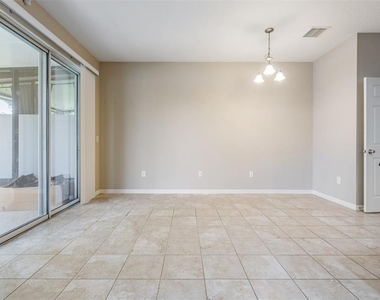 7012 Holly Heath Drive - Photo Thumbnail 8