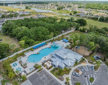 7012 Holly Heath Drive - Photo Thumbnail 21