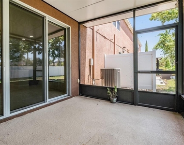 7012 Holly Heath Drive - Photo Thumbnail 17
