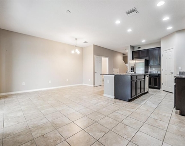 7012 Holly Heath Drive - Photo Thumbnail 6