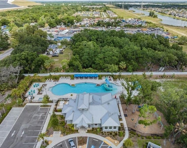 7012 Holly Heath Drive - Photo Thumbnail 20