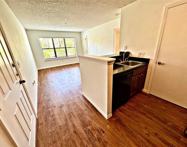 11901 4th Street N - Photo Thumbnail 11