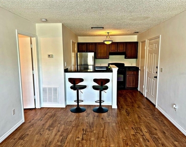 11901 4th Street N - Photo Thumbnail 7