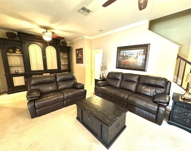 1483 Hillview Lane - Photo Thumbnail 3