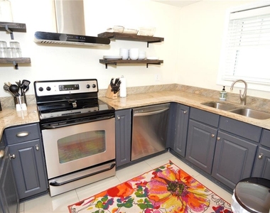 3873 Pompano Drive Se - Photo Thumbnail 13