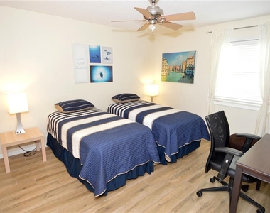 3873 Pompano Drive Se - Photo Thumbnail 38