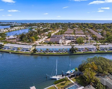 3873 Pompano Drive Se - Photo Thumbnail 60