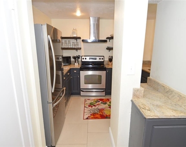 3873 Pompano Drive Se - Photo Thumbnail 9