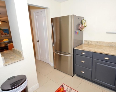3873 Pompano Drive Se - Photo Thumbnail 15