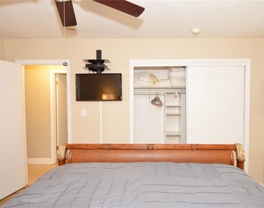 3873 Pompano Drive Se - Photo Thumbnail 36