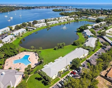 3873 Pompano Drive Se - Photo Thumbnail 70