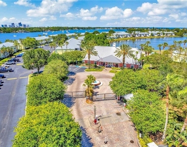 3873 Pompano Drive Se - Photo Thumbnail 75