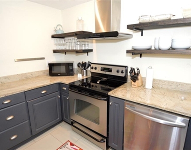 3873 Pompano Drive Se - Photo Thumbnail 12
