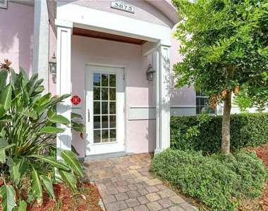 3873 Pompano Drive Se - Photo Thumbnail 2