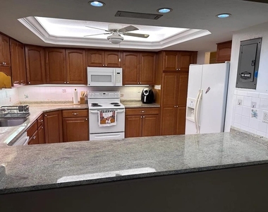 17920 Gulf Boulevard - Photo Thumbnail 22
