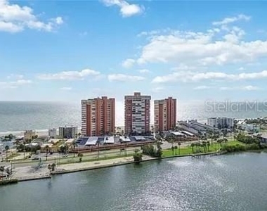17920 Gulf Boulevard - Photo Thumbnail 4