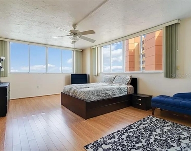 17920 Gulf Boulevard - Photo Thumbnail 17