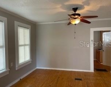 912 E Saint Clair Street - Photo Thumbnail 13