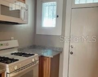 912 E Saint Clair Street - Photo Thumbnail 1