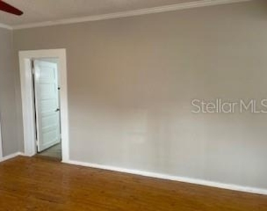 912 E Saint Clair Street - Photo Thumbnail 11