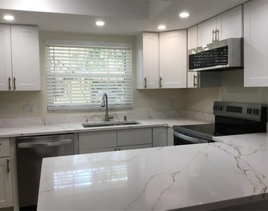 44 Country Club Drive - Photo Thumbnail 3