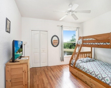 8801 Dunes Court - Photo Thumbnail 13