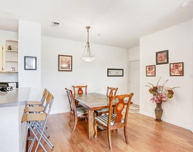 8801 Dunes Court - Photo Thumbnail 5