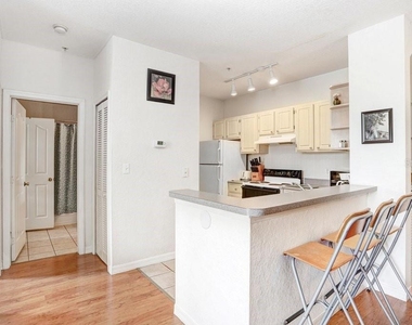 8801 Dunes Court - Photo Thumbnail 9