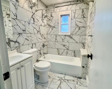 297 Cambourne Drive - Photo Thumbnail 7