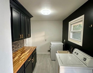 297 Cambourne Drive - Photo Thumbnail 11