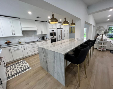 3000 Jasmine Terrace - Photo Thumbnail 7
