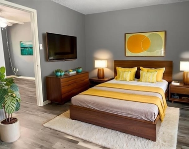 614 Stringer Street - Photo Thumbnail 3