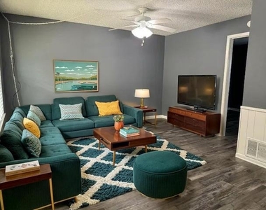 614 Stringer Street - Photo Thumbnail 1