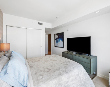 401 N Birch Road - Photo Thumbnail 10
