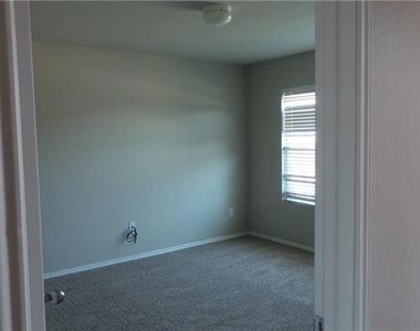 524 Timberhaven Trail - Photo Thumbnail 9