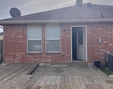 524 Timberhaven Trail - Photo Thumbnail 12