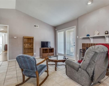5913 Lake Hubbard Parkway - Photo Thumbnail 4