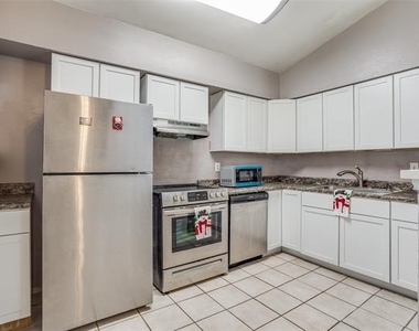 5913 Lake Hubbard Parkway - Photo Thumbnail 5