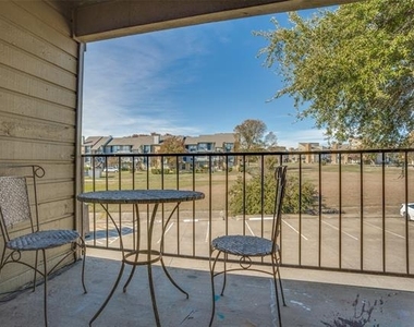 5913 Lake Hubbard Parkway - Photo Thumbnail 11