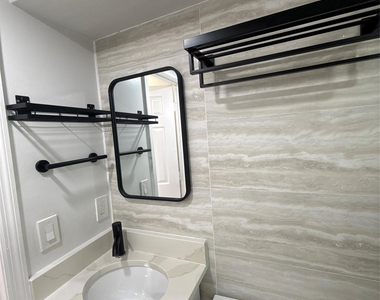 299 Se 12th Avenue - Photo Thumbnail 4