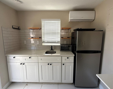 299 Se 12th Avenue - Photo Thumbnail 13